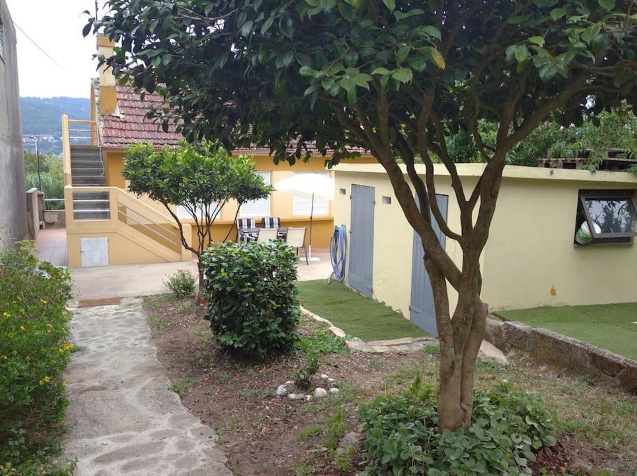Casita Con Terreno A 10 Minutos Del Centro De Vigo Villa Moaña Eksteriør billede